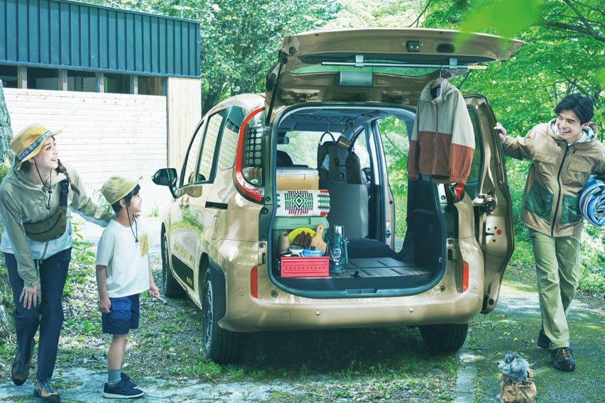 all-new Toyota Sienta details