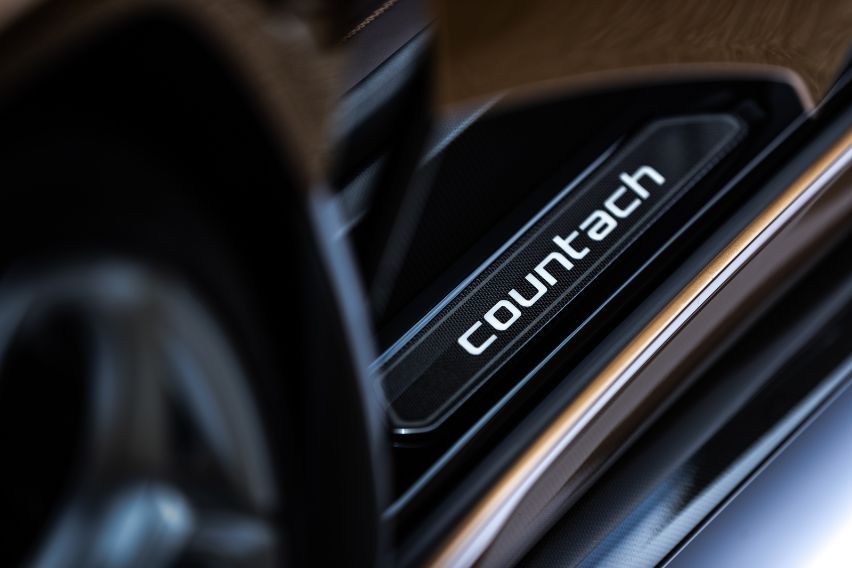 Lamborghini Countach LPI 800-4