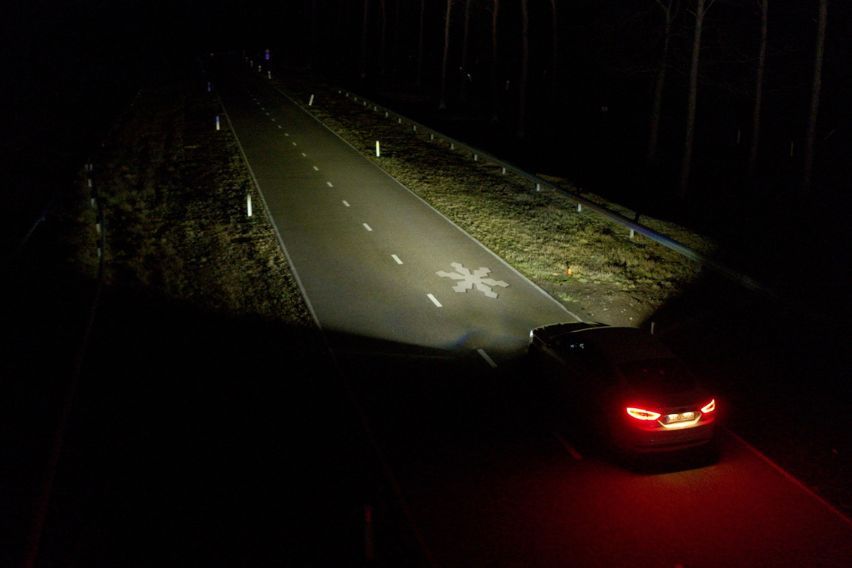 Ford headlight technology