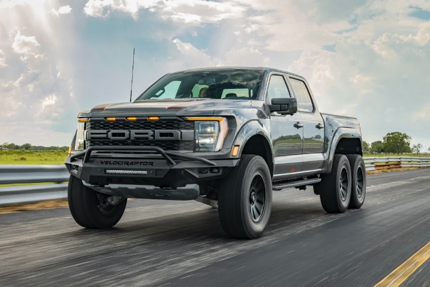 Hennessey VelociRaptor 6x6