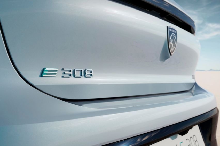 Peugeot e-308