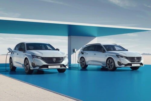 2023 Peugeot e-308 EV debuts in Europe with two body styles