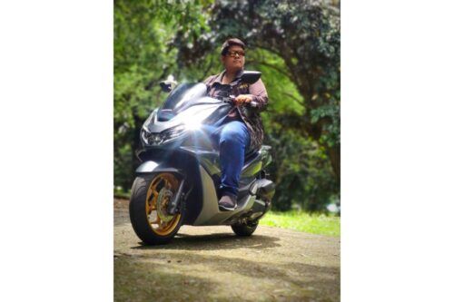 Motovlogger shares what makes Honda PCX160 reliable and convenient for daily ride