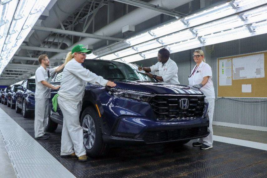 Honda North America begins production of 2023 CR-V 