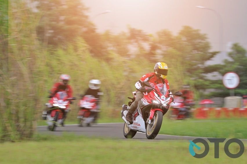 Pilihan Motor Sport 250 cc Keren, Cocok Buat Sunmori!