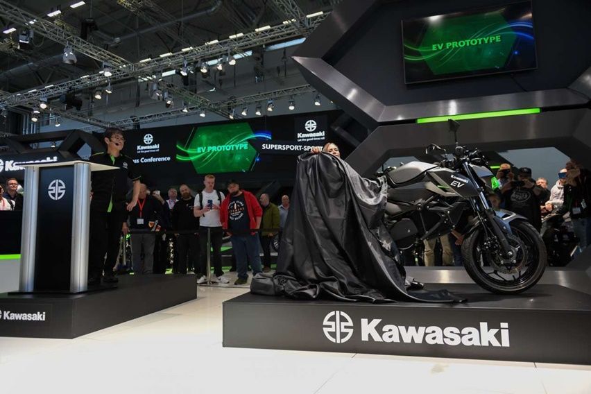 Kawasaki Pamer Motor Listrik Konsep di Intermot 2022, Segera Masuk Dapur Produksi?