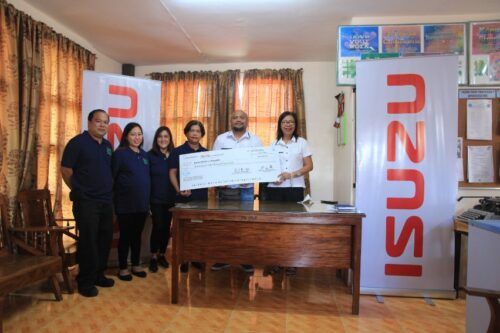 Isuzu PH donates P250K to Irosin District Hospital
