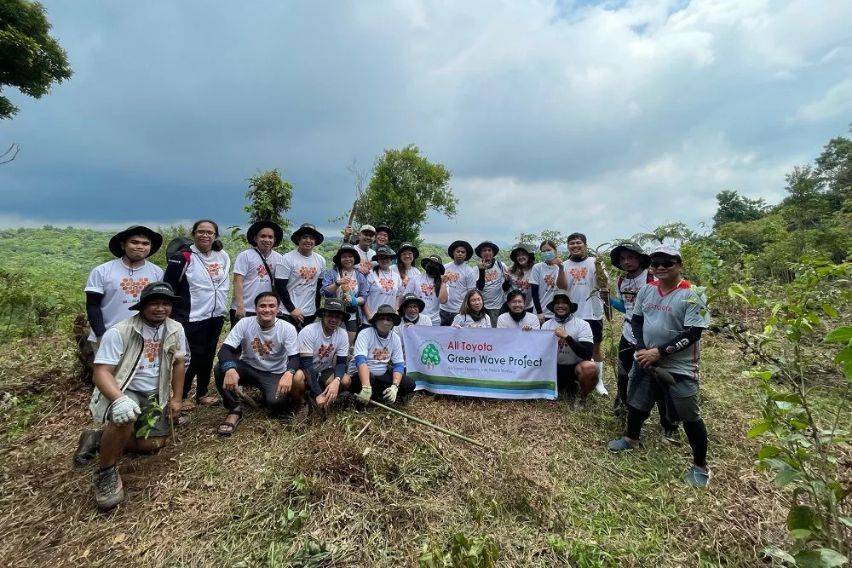 Toyota PH conducts reforestation activities to protect Sierra Madre and Verde Island Passage