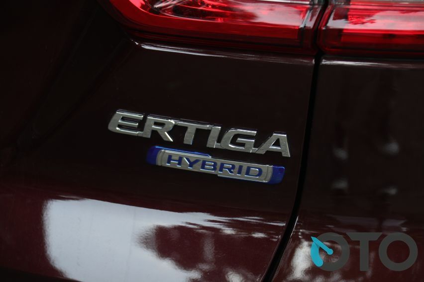 suzuki ertiga hybrid review