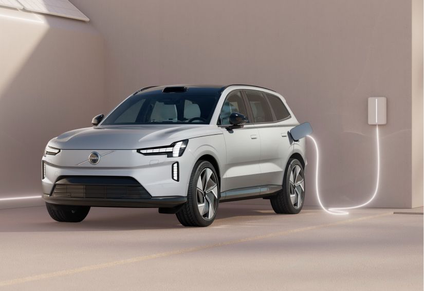 Volvo introduces its safest car ever, the EX90 electric SUV