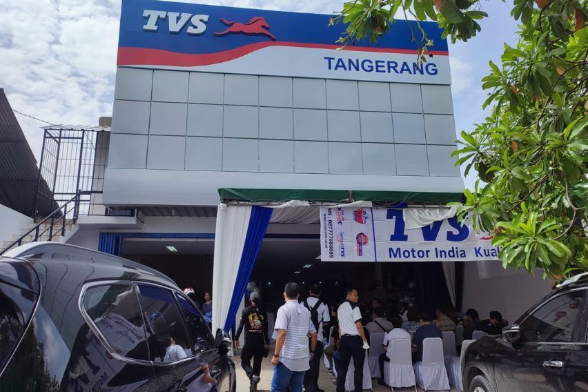 Andalkan Skutik dan Kendaraan Niaga Roda Tiga, TVS Buka Diler di Tangerang
