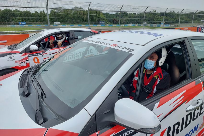 ZIGWHEELS STAFF IN VIOS OMR CARS