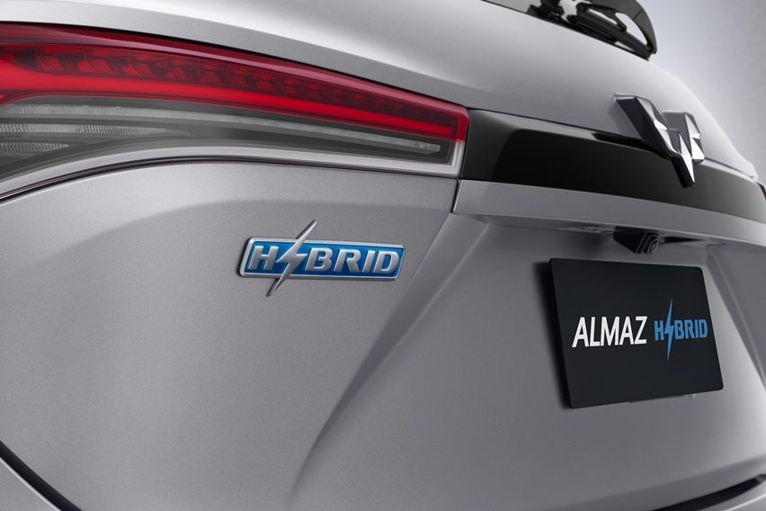 Daftar Produk Hybrid dan EV Terlaris Semester Pertama 2023