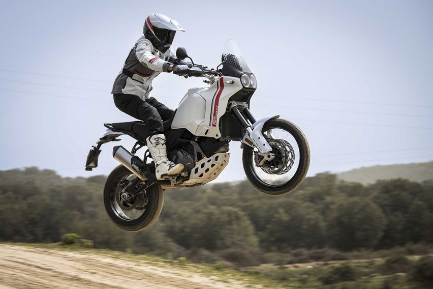 Ducati Indonesia Rilis Moge Adventure DesertX, Ini Harga dan Spesifikasinya