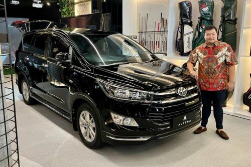 Modifikasi Interior Toyota Innova Reborn Jadi Semewah Innova Zenix, Berapa Biayanya?