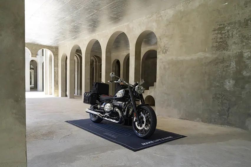 2023 BMW nineT 100 Years and R 18 100 Years