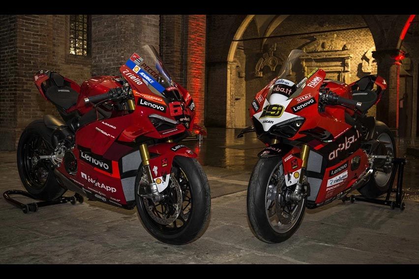 520 units of race replica Ducati Panigale V4 S sold in just a few hours 