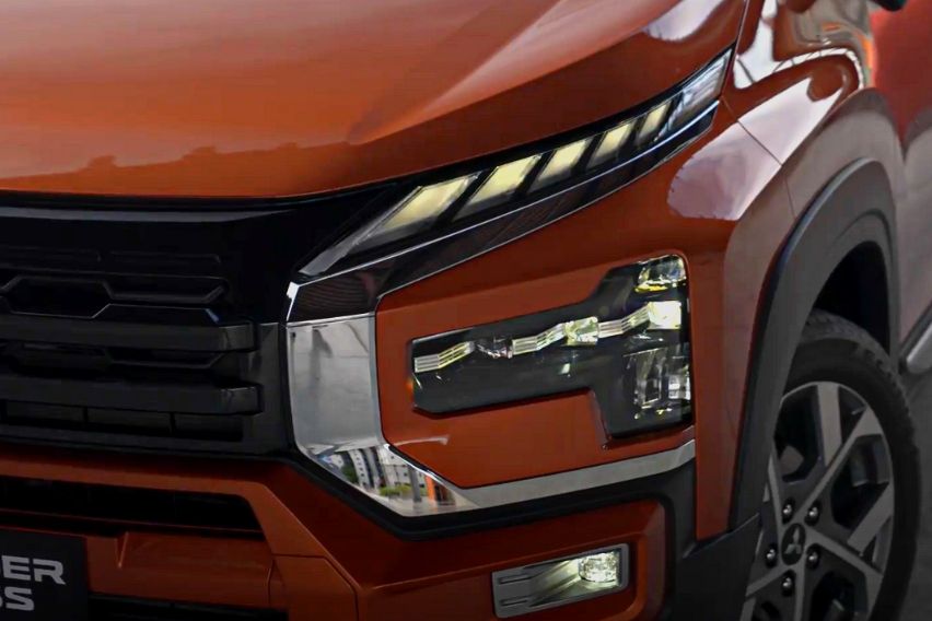 Mitsubishi Xpander Cross Static Quarter-2