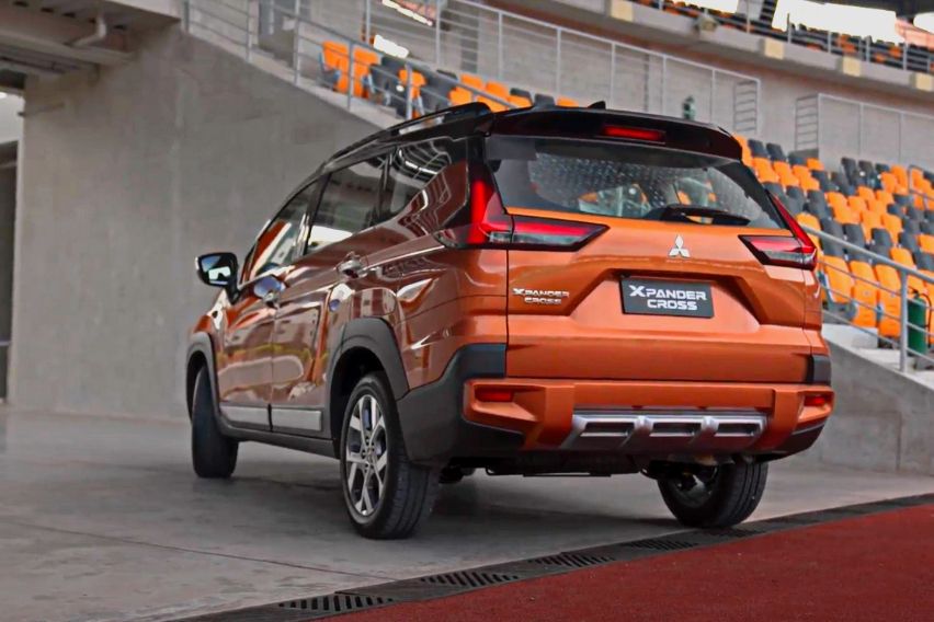 Mitsubishi Xpander Cross Rear Quarter