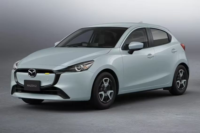 2023 Mazda 2 facelift