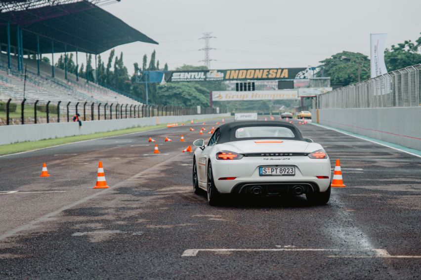 Porsche 718 cayman GTS