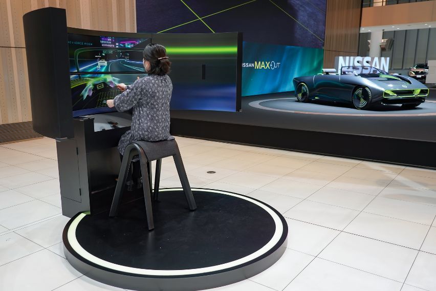 Nissan Max-Out EV concept