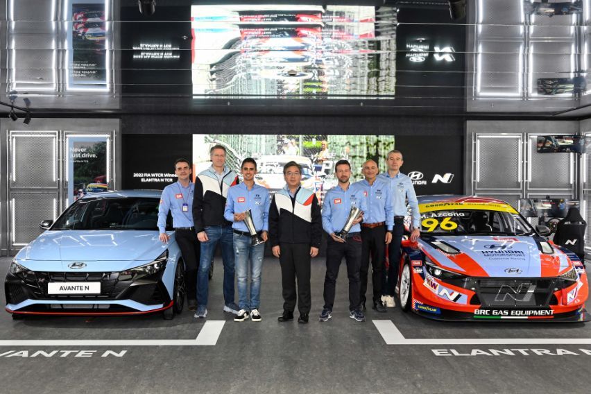 Hyundai exhibition for WTCR 2022 victory