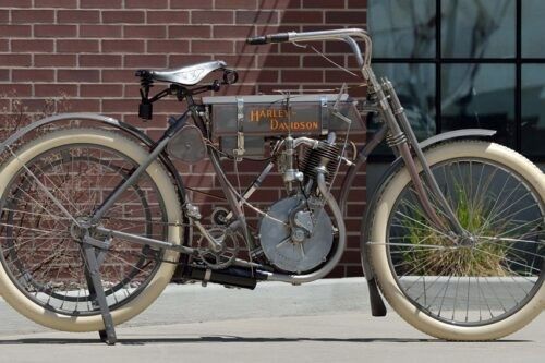Sepeda Motor Langka Harley-Davidson Strap Tank 1908 Laku Terjual Rp13 Miliar!