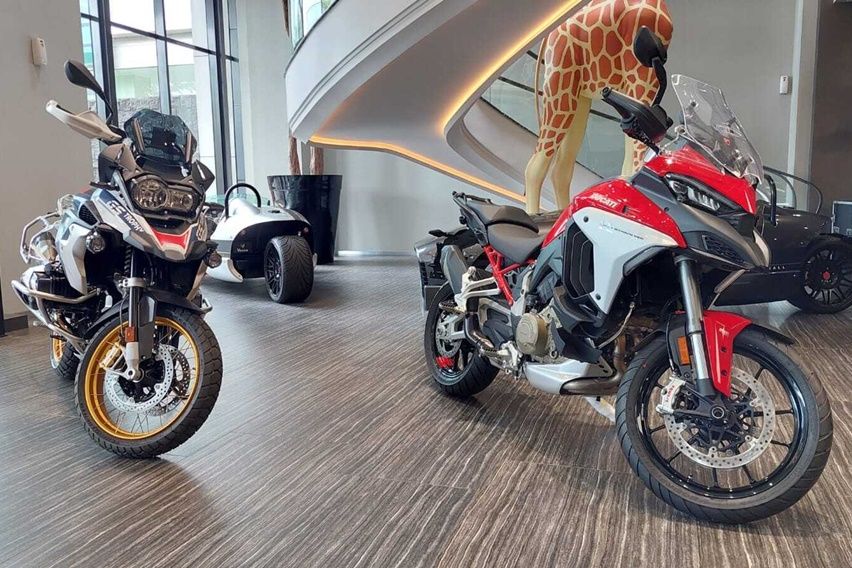 2Wheelers by Glamour Auto Boutique