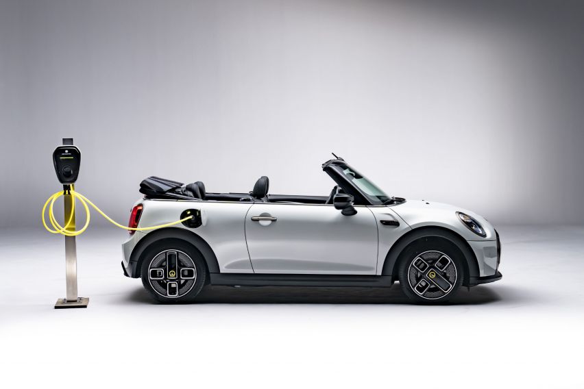 MINI Cooper SE Convertible