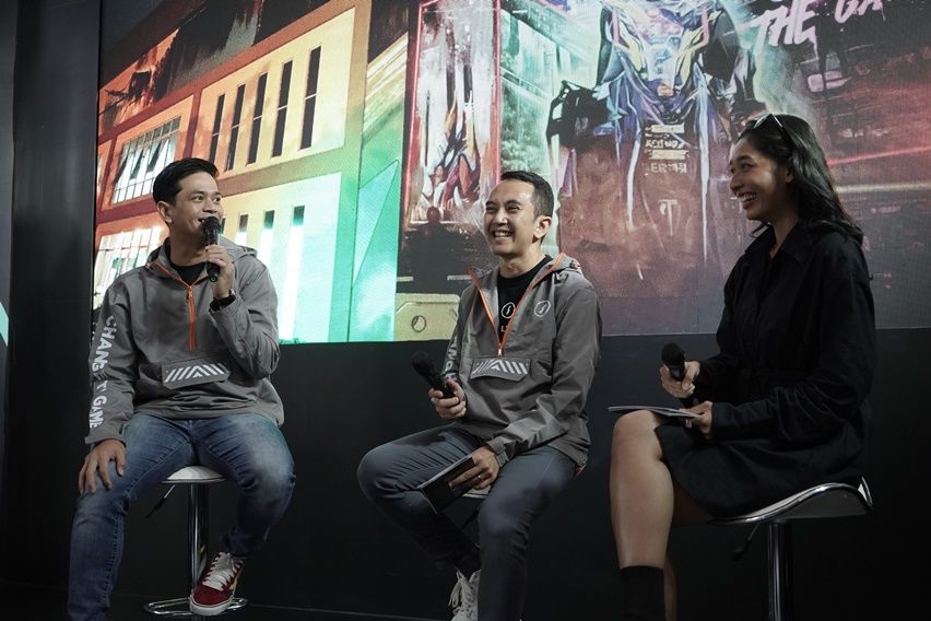 Alva x Never Too Lavish