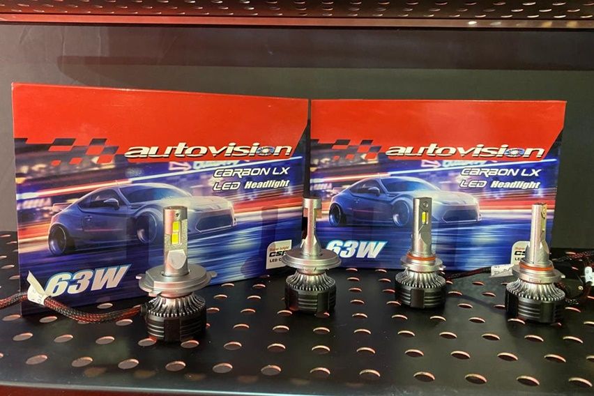 Autovision LED Headlight Carbon LX