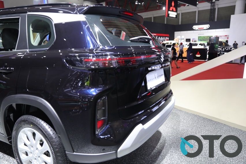 suzuki grand vitara rear end