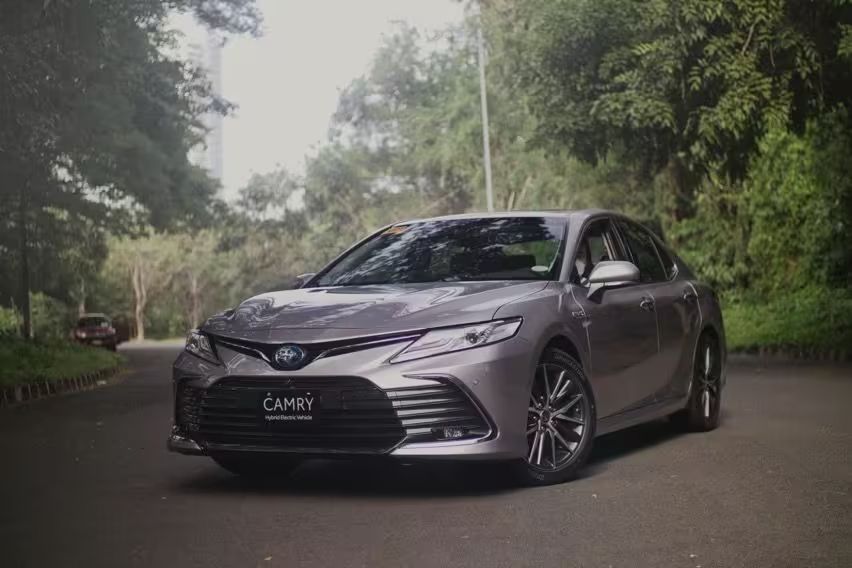 Toyota likely to launch allnew Camry in mid 2024 and nextgen RAV4 in 2025