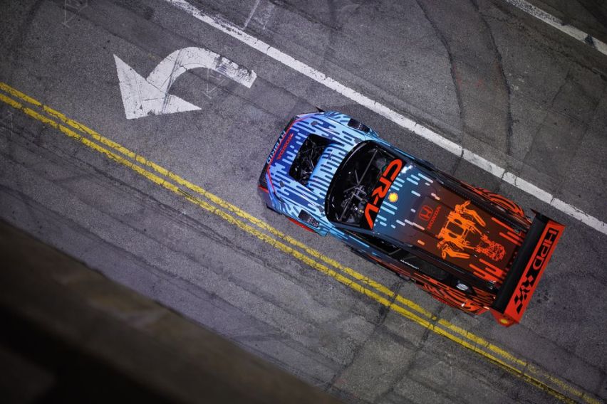 Honda CR-V Hybrid Racer