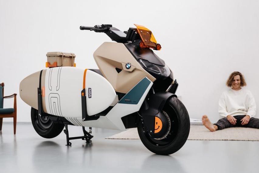 This is the BMW CE 04 Vagabund Moto Concept; a stylish urban e-scooter 