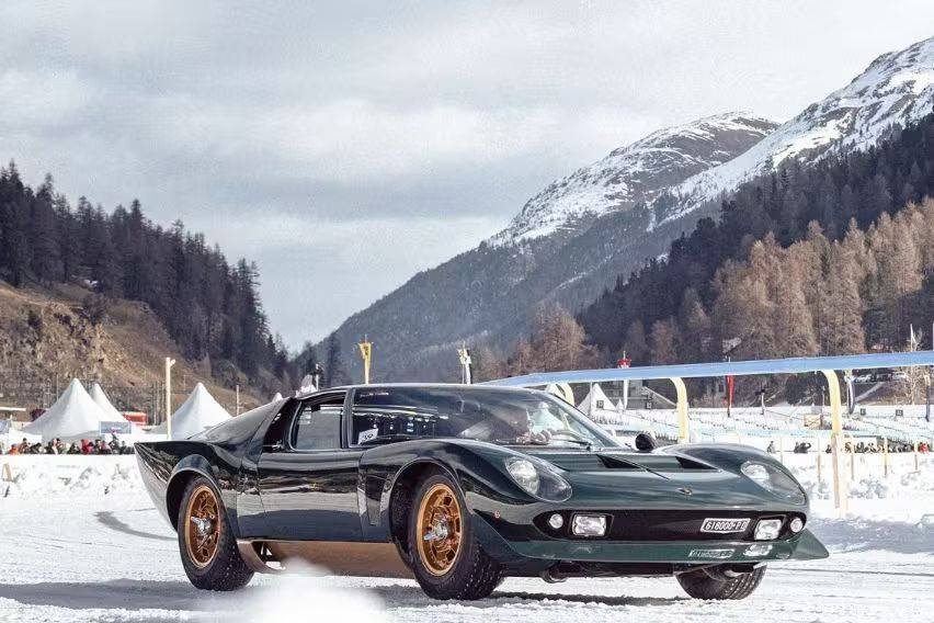 Lamborghini takes its iconic models to ice to celebrate its 60th anniversary Lamborghini takes its iconic models to ice to celebrate its 60th anniversary