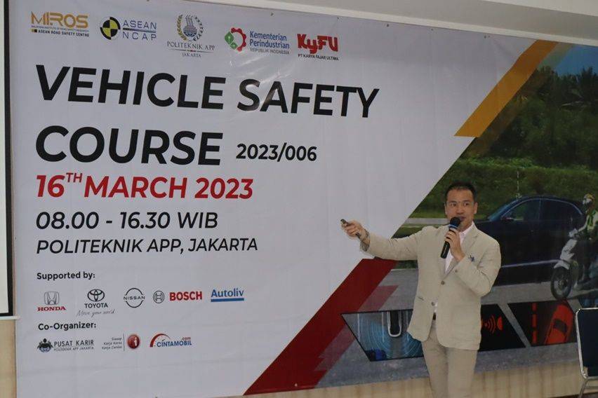 Pentingnya Mengenali dan Memahami Fitur Keselamatan dalam Kendaraan Modern Pentingnya Mengenali dan Memahami Fitur Keselamatan dalam Kendaraan Modern