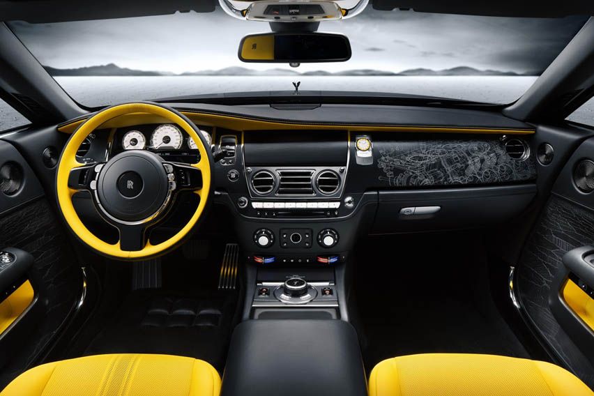 Rolls-Royce Black Badge Wraith Black Arrow features