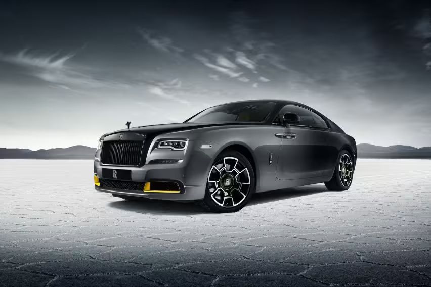 Rolls-Royce marks the end of the V-12 era with the Black Badge
