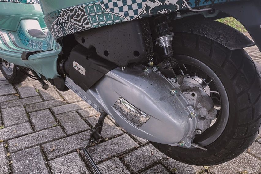 Test Ride review Vespa LX 125 i-Get Batik