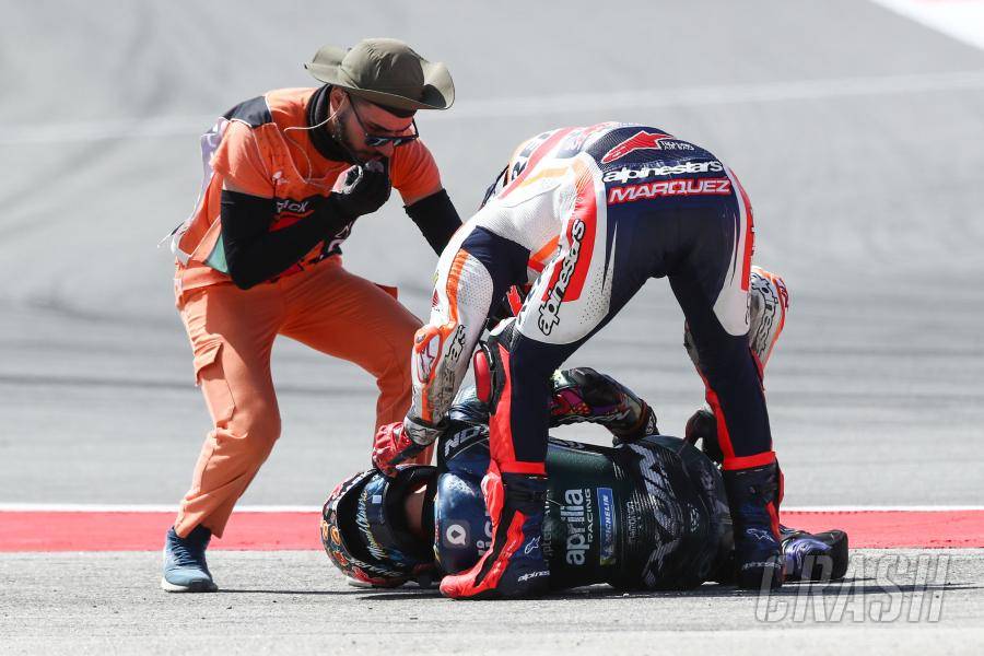 Imbas Insiden dengan Oliveira, Marc Marquez Dapat Hukuman Double Long Lap