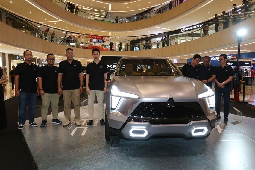 Mitsubishi XFC Concept Sapa Warga Surabaya
