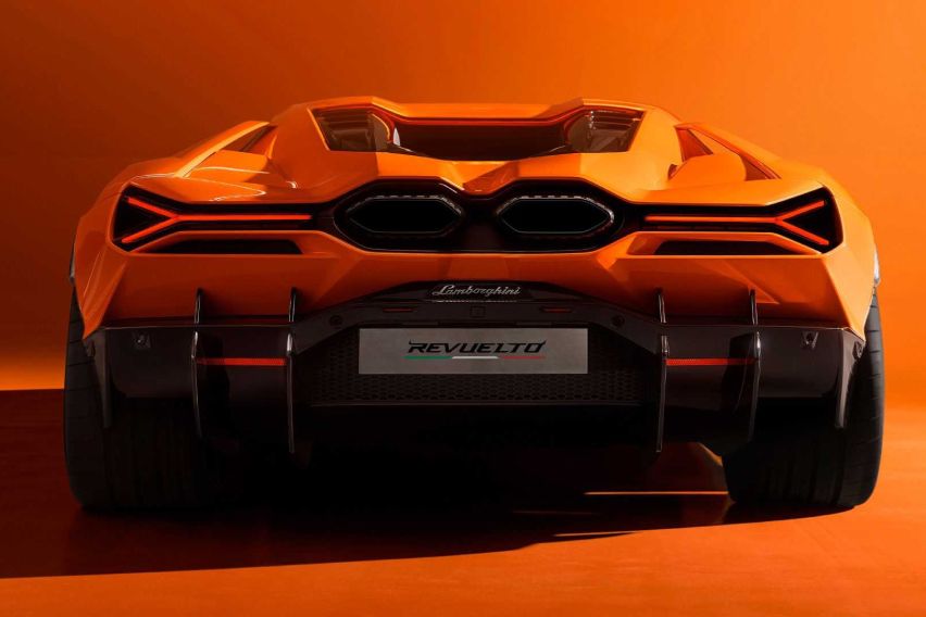 Lamborghini Revuelto