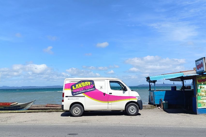 Toyota Lite Ace Lakbay-Kuwentuhan