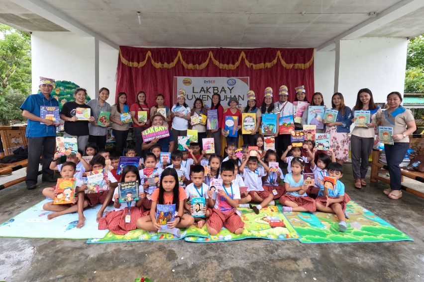 Toyota Lite Ace Lakbay-Kuwentuhan