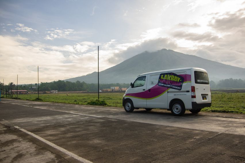 Toyota Lite Ace Lakbay-Kuwentuhan