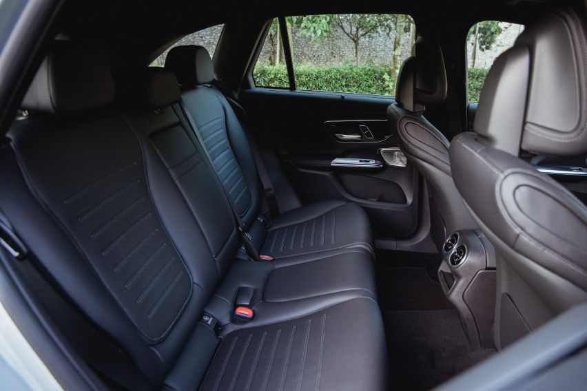  2023 Mercedes-Benz GLC rear seat