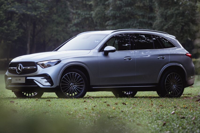  2023 Mercedes-Benz GLC in detai