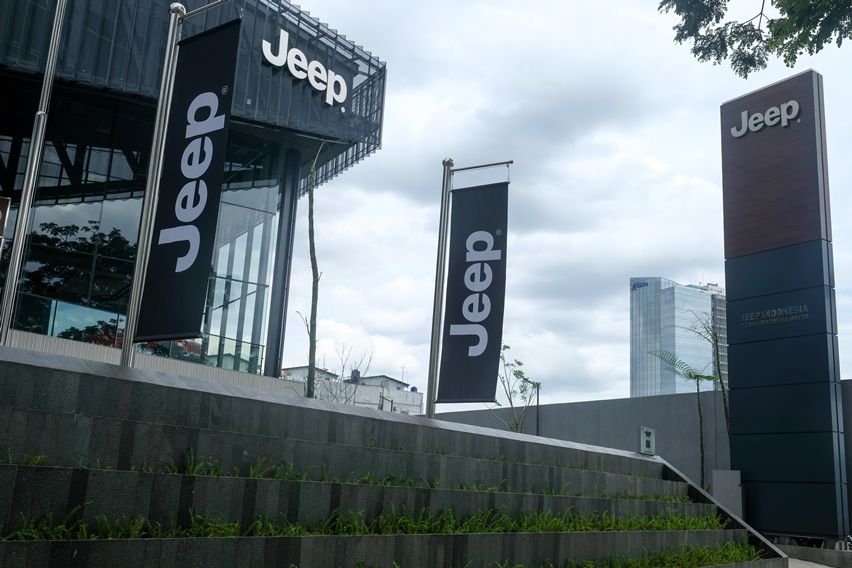jeep showroom